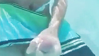 Underwater Masturbate-Off Sesh Outdoors - Amateur Fashion