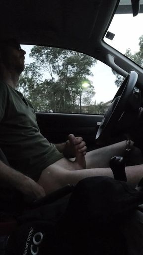 Quick car wank and cum