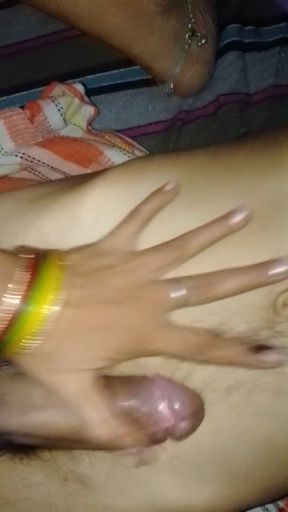 Deshi hot sexi Bhabhi fuking with devar and drtiy talk in hindi   Clip 1