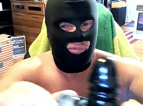 Tried the new penis gag. Very cool the part, you hear almost nothing from the slave who carries it ;-)