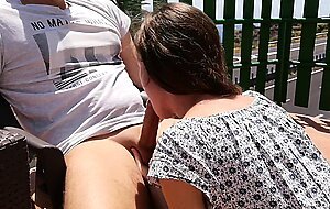 Blondieblow, public bj in the garden. cum in mouth.