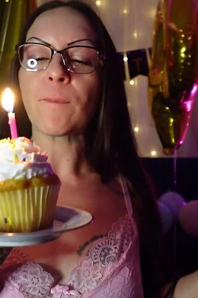 Candlelight &amp; Cupcake Cravings