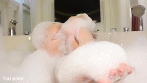 jacuzzi solo play with bubbles