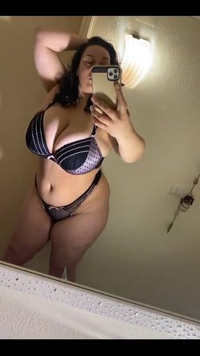 Today’s Lingerie Set Looks Like This...