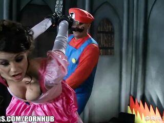 Mario and luigi parody double stuff - Brazzers