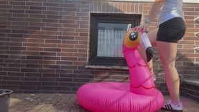 Sneaker-Girl Lilly - Inflatable Flamingo