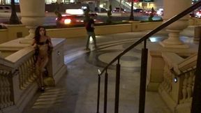 Flash, Finger, &amp; Fuck A Guy In Public