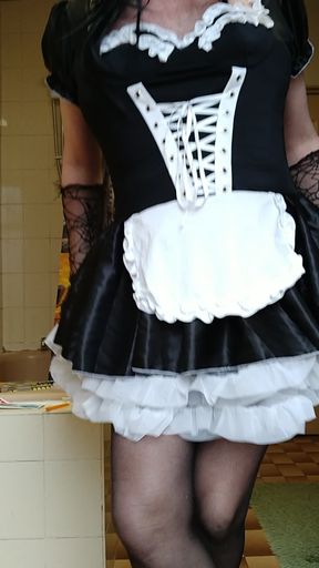 sissy maid