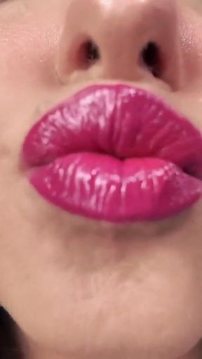Weak for My Plump Lips - Seductive Lipstick Goddess Sydney Screams Drives Your Lipstick Gooning Even Further as You Become More