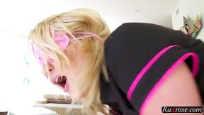 Round ass blonde babe Dakota Skye gives up the back door