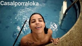 sexo dentro da picina que delicia