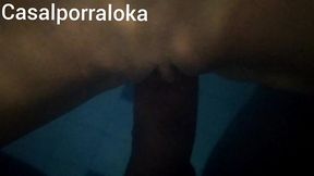 sexo dentro da picina que delicia