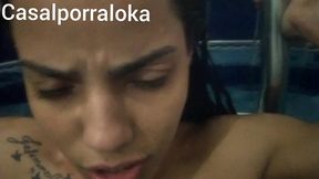 sexo dentro da picina que delicia