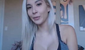 This webcam model is a dildo swallower and she's got nice boobs