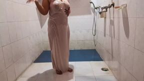 Hot Girl Shawer Baath