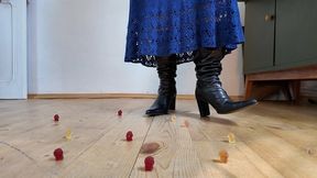 giantess in toe pointed leather boots will crush tiny gummy bears m0