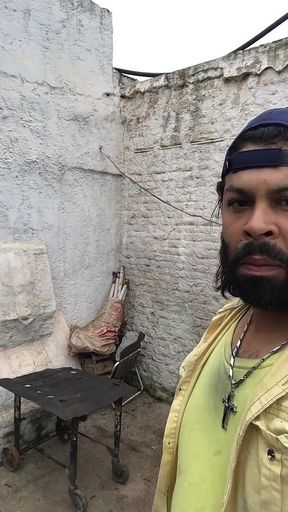 Masturbando No Trabalho.
