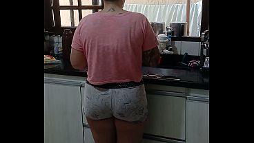 Loira casada tamb&eacute_m &eacute_ dona de casa ... lasanha pra visitas que vai chegar