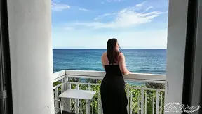 Uncaught Amateur Girlfriend gives a steamy performance in the Hotel Room