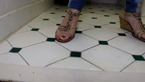lizzy lamb pissing super tight jeans plus #2 desperation