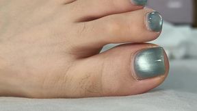 Early morning in bed with Yu Yu's feet! Close ups of her lower extremities!