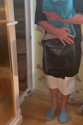 Carrying and Masturbating the Tranny Till Cums