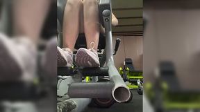 Busty Babe Squirts & Fingers Her Pussy in the Gym