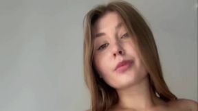 Member Model @elineverly @Showing Boobs & #Teen #Nude #Sexy #Shaved Pussy video gratis porno | Tik.Porn