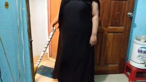 Saudi Hot Aunty Sweeping House When Neighbor Boy Saw Her Big Tits and Ass Gets Seduced &hot Cum - Boruqa & Hijab Aunty