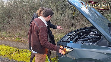 Car Breakdown on Country Road – Stranger Ate My Pussy Then Fucked Me Hard on the Hood & in the Trunk
