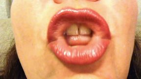 Mouth inspection - Be careful, I bite!