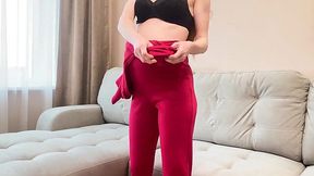 Pregnant Redhead Step-mom Gives Amazing Blowjob and Ride