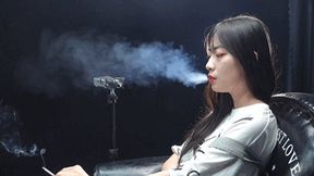 NEW Sexy heavy yilin`s smoker interview HD