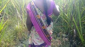 Indian desi aunty porn scene in sugarcane garden