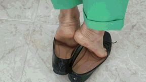 She enjoys her ballet flats WMV