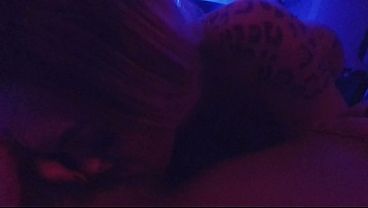 A Boca Mais Gostosa: Trans Mamando o Marido e a Esposa