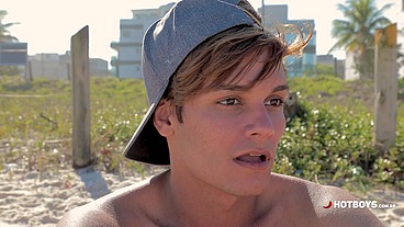 Socando o cu do meu enteado - HotBoys