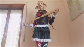 harley quinn : a beautiful and very naughty cosplay