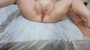 little white girl with a big butt and very naughty, she passed the sofa test with lots of anal and cum inside!