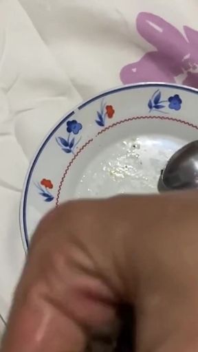 I Love to Swallow My Cum After a Big Milking