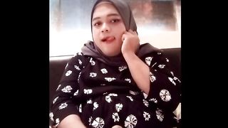 Naughty Crossdresser Hijab Utter Flick