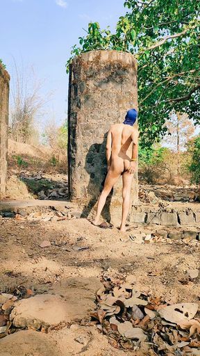 Huge Cumshot in Tani Ass