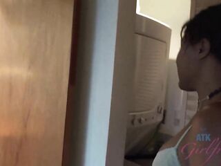 Your date night with Yara Skye is filled with talking, flirting, and getting your wang gratified