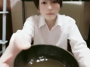 イケメン日本人のうんこ座りおしっこ！大股開きで大量放尿！025