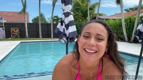 Wild Blowjob with Hot Latina Carmela Clutch