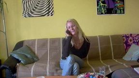 guten tag ich hab vor ihre tur gepisst