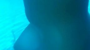 alphacamsproductions - update #5 - en la piscina con mi novia parte 1 - aug 28, 2023