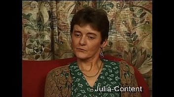 The older neighbor really wanted to be fucked, so she didn'_t care that I let the camera run