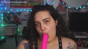 Bar Wench Pleases Herself on Break