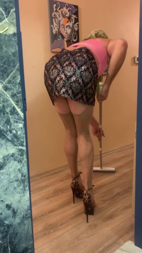 Stunning moment from "Mature housewife with big ass is cleaning"